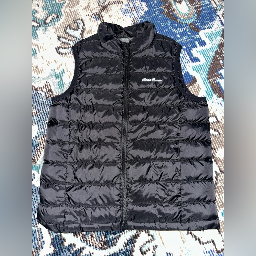 Eddie Bauer Black Puffer Vest. Youth 10/12